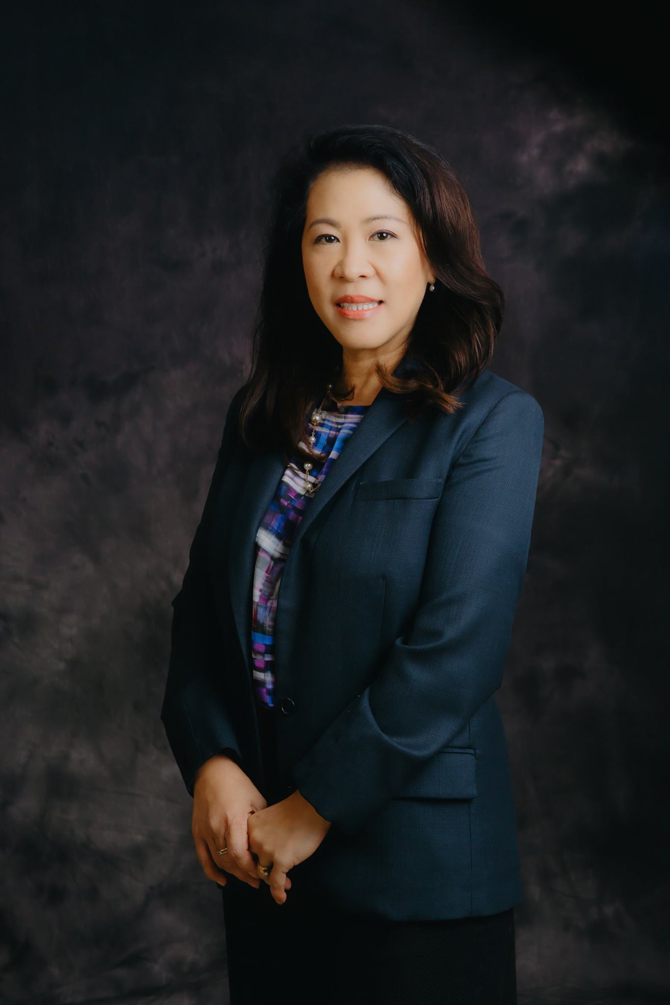 CORPORATE-HEADSHOT-PORTRAIT-SINGAPORE-PHOTOGRAPHY-STUDIO6