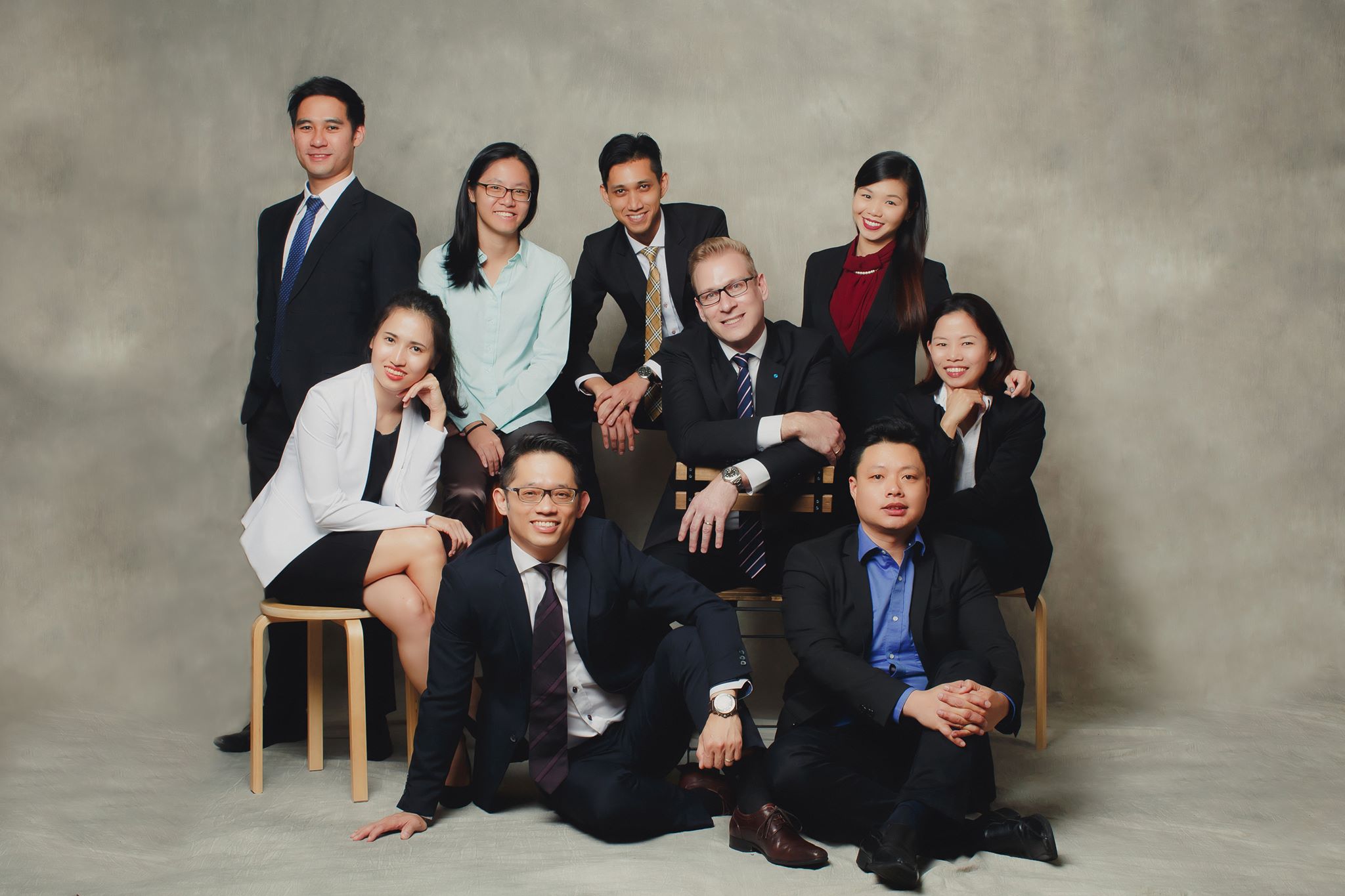 corporate-team-photo-singapore-studio-2