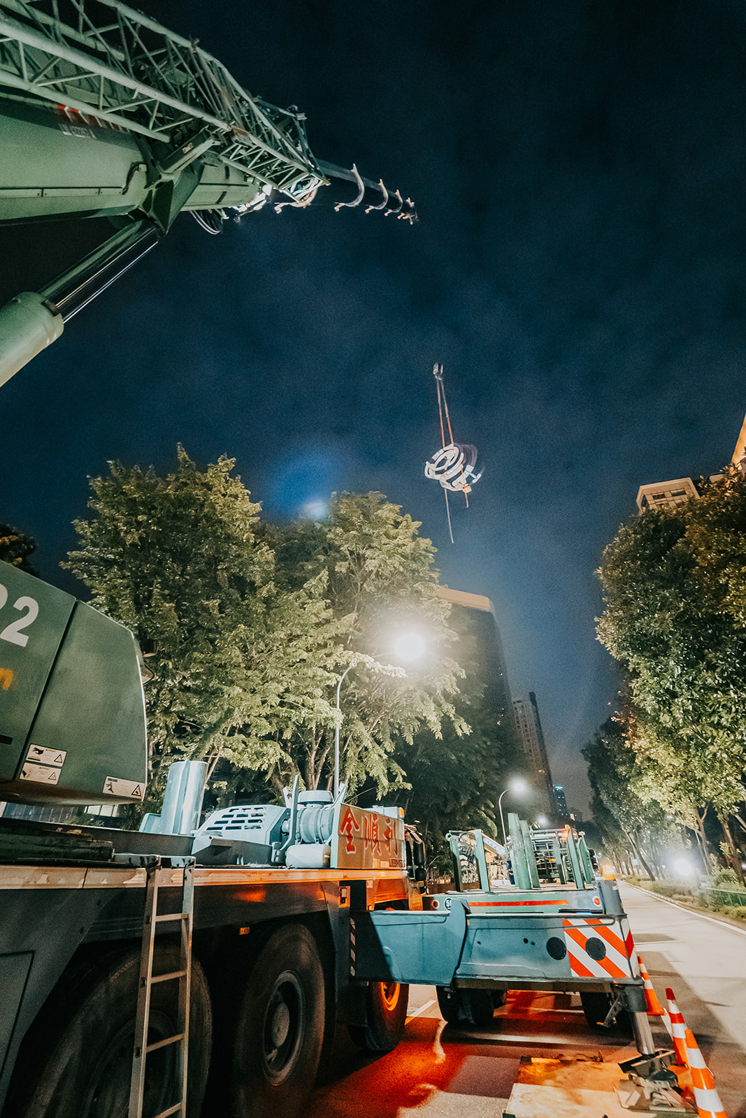 Kim Soon Lee – 50 Scotts Road Sculpture